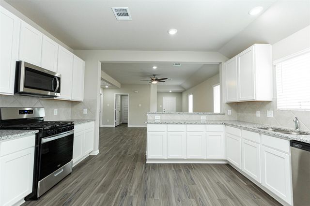 14022 Mount Hunter Drive, Willis, TX 77318