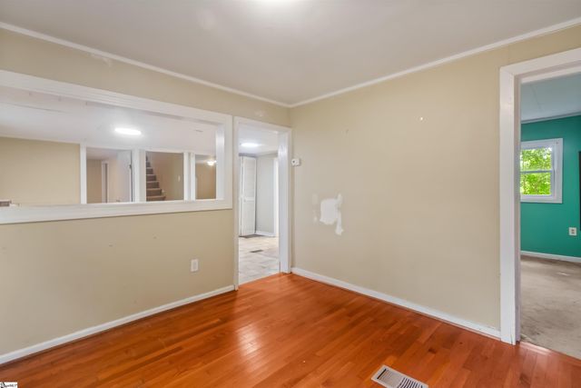 252 N Suber Road, Greer, SC 29651