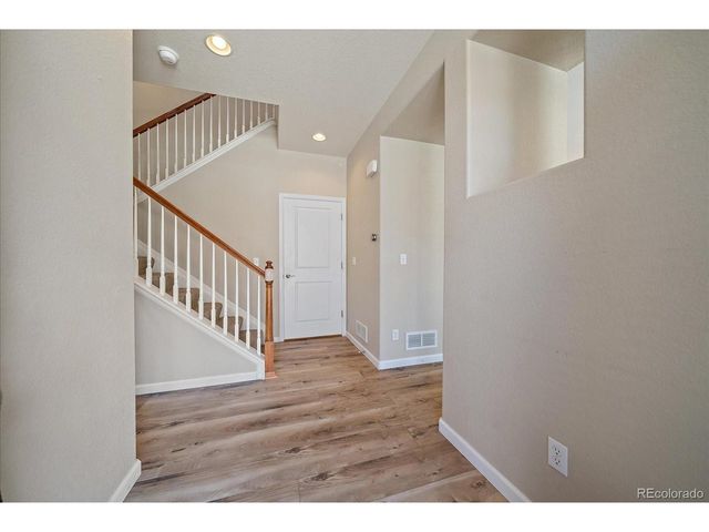 8946 E Nichols Pl, Englewood, CO 80112