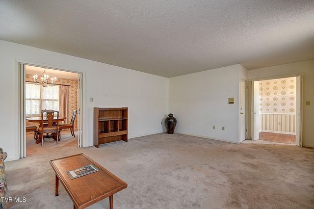 2301 Norwich Place, Kingsport, TN 37660