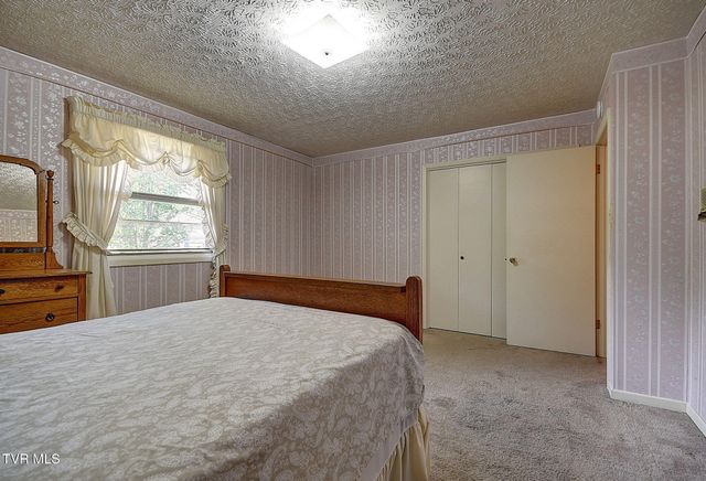 2301 Norwich Place, Kingsport, TN 37660
