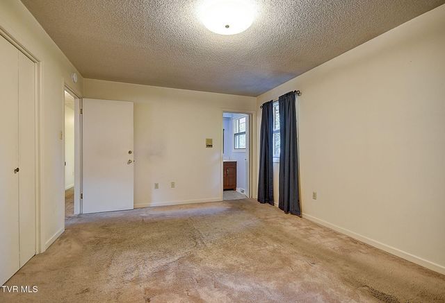 2301 Norwich Place, Kingsport, TN 37660