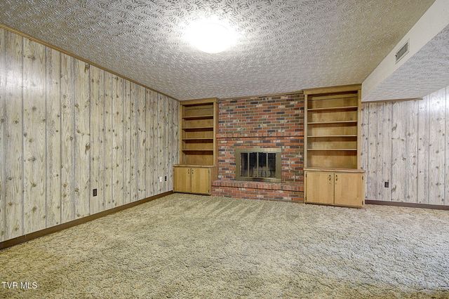 2301 Norwich Place, Kingsport, TN 37660