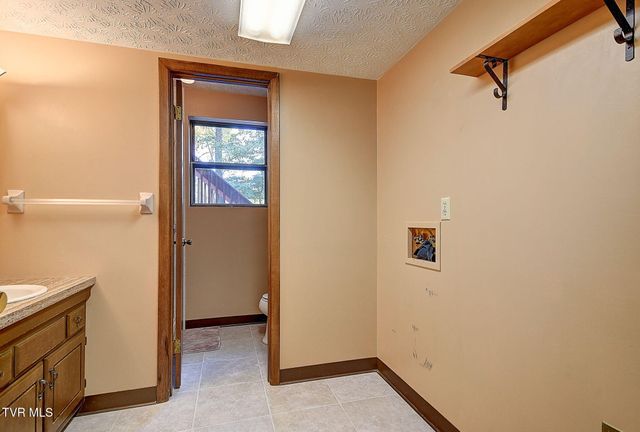 2301 Norwich Place, Kingsport, TN 37660