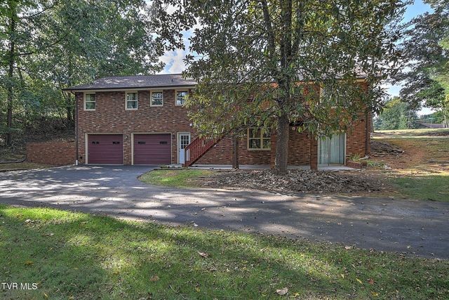 2301 Norwich Place, Kingsport, TN 37660