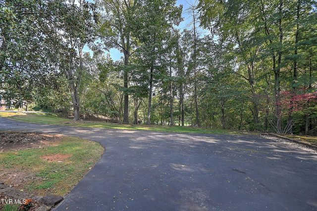 2301 Norwich Place, Kingsport, TN 37660