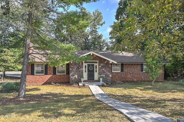 2301 Norwich Place, Kingsport, TN 37660