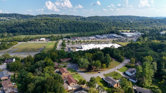 2301 Norwich Place, Kingsport, TN 37660