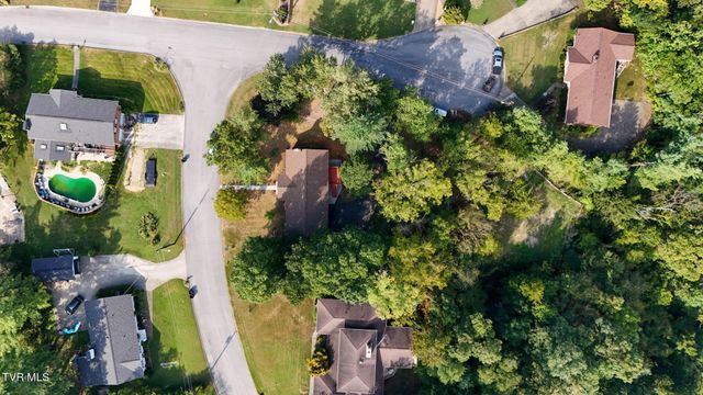 2301 Norwich Place, Kingsport, TN 37660