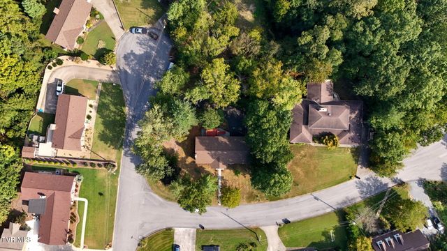 2301 Norwich Place, Kingsport, TN 37660