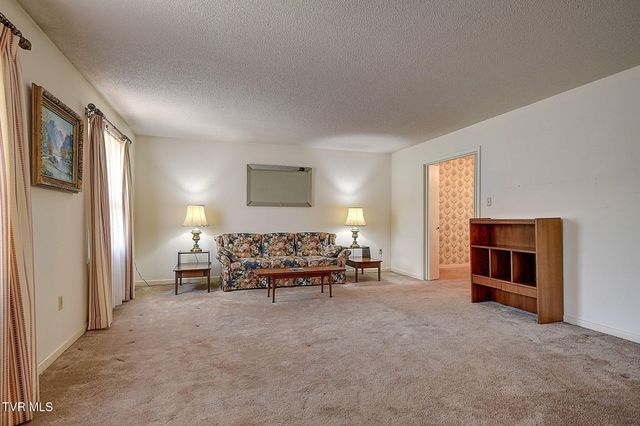 2301 Norwich Place, Kingsport, TN 37660