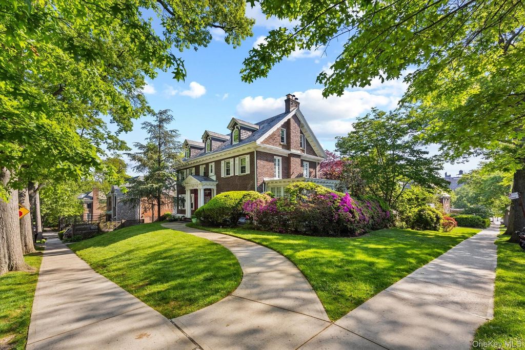 8273 Beverly Road, Kew Gardens, NY 11415 — exterior