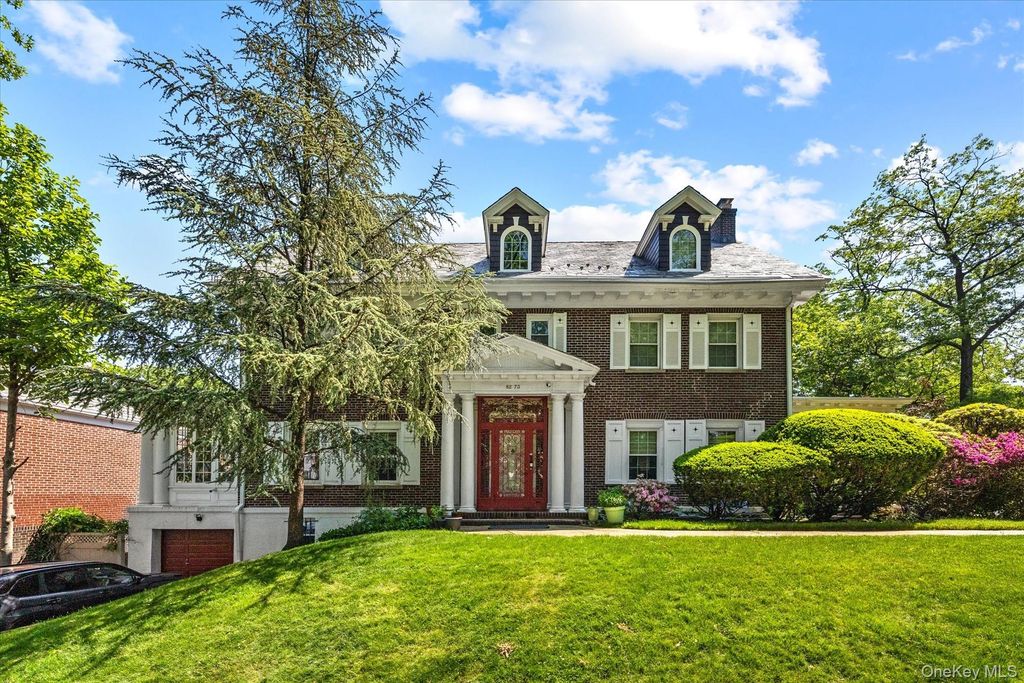 8273 Beverly Road, Kew Gardens, NY 11415 — photo 4