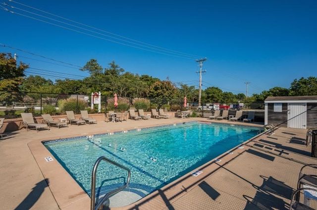 132 Shore Road 7, Truro, MA 02652