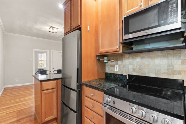 78 Phillips St 3, Boston, MA 02114