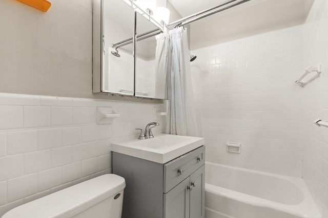 78 Phillips St 3, Boston, MA 02114