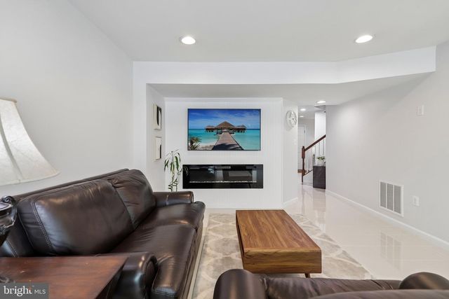 255 WOODSTREAM BLVD, Stafford, VA 22556