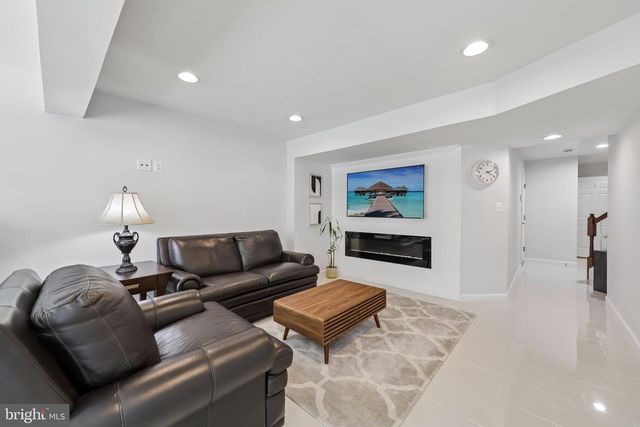 255 WOODSTREAM BLVD, Stafford, VA 22556