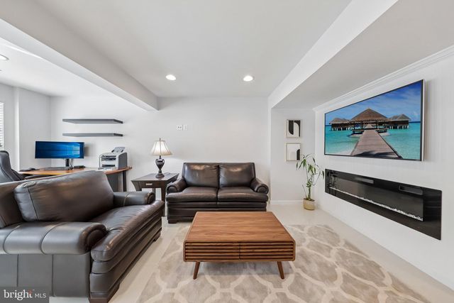 255 WOODSTREAM BLVD, Stafford, VA 22556
