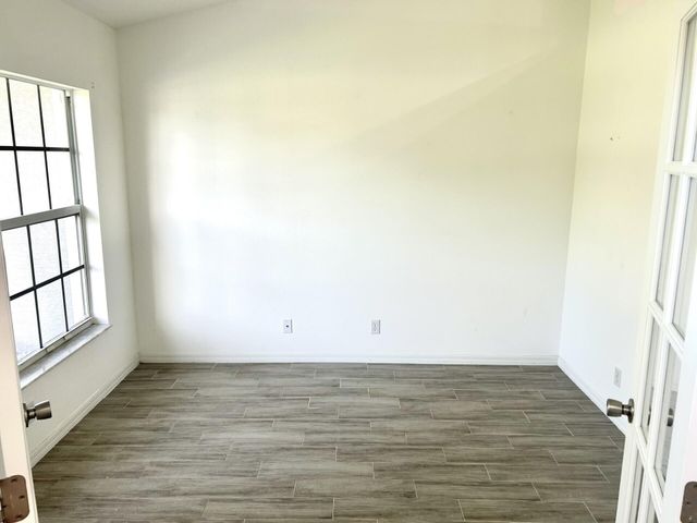 2549 SE Tiger Avenue, Port St Lucie, FL 34952