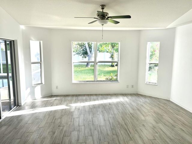 2549 SE Tiger Avenue, Port St Lucie, FL 34952