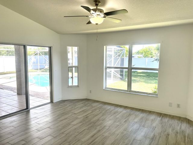 2549 SE Tiger Avenue, Port St Lucie, FL 34952
