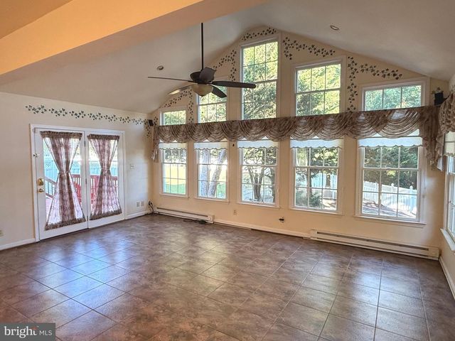 8069 ALEXANDER PL, La Plata, MD 20646