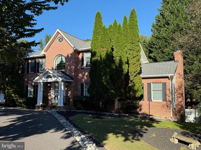 8069 ALEXANDER PL, La Plata, MD 20646