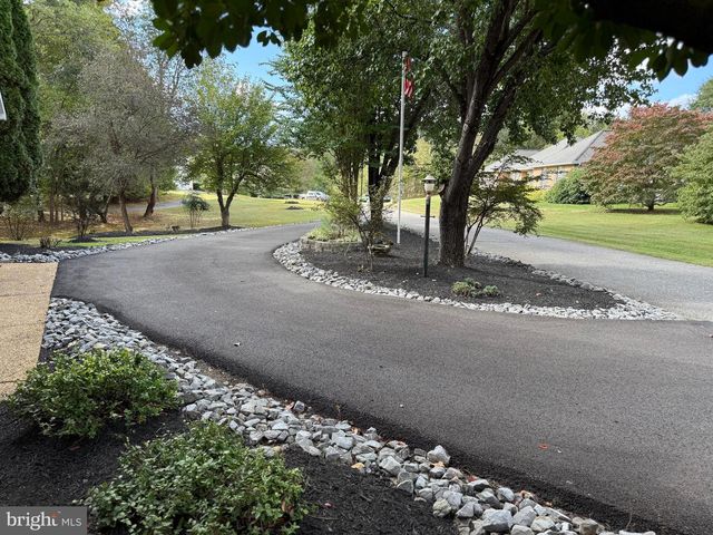 8069 ALEXANDER PL, La Plata, MD 20646