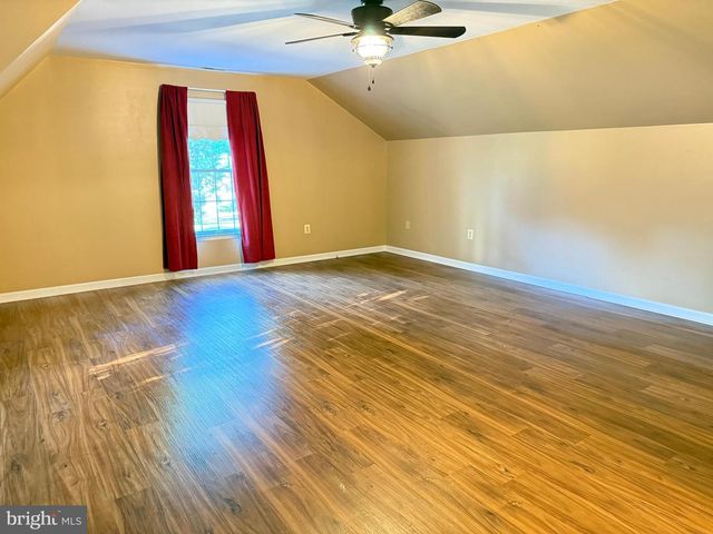 8069 ALEXANDER PL, La Plata, MD 20646