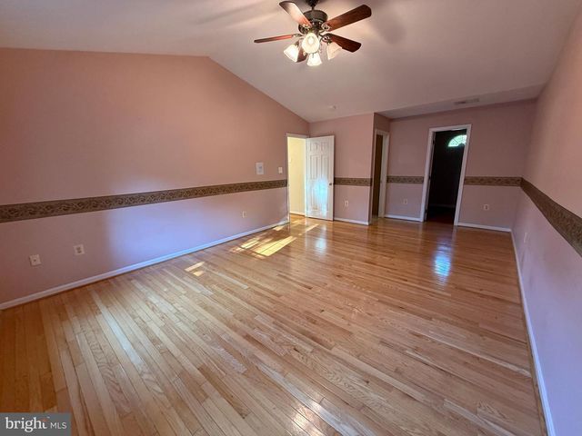 8069 ALEXANDER PL, La Plata, MD 20646