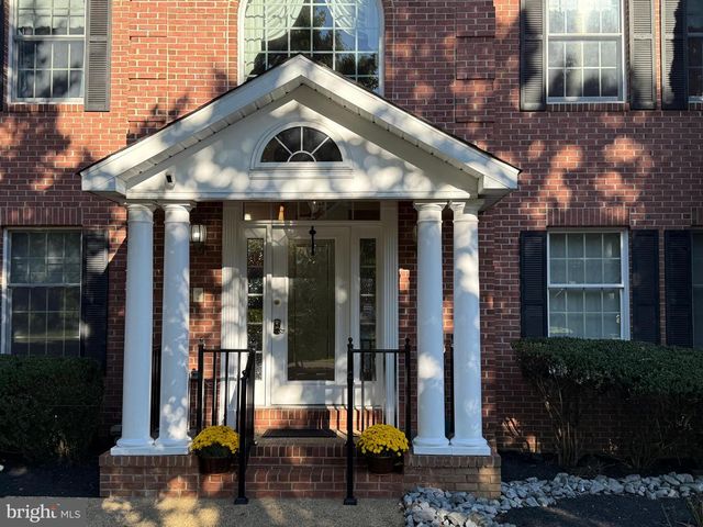 8069 ALEXANDER PL, La Plata, MD 20646