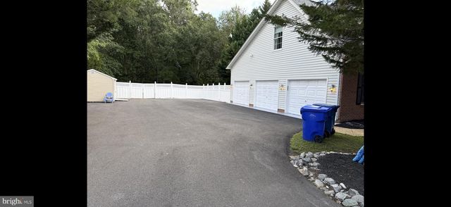 8069 ALEXANDER PL, La Plata, MD 20646