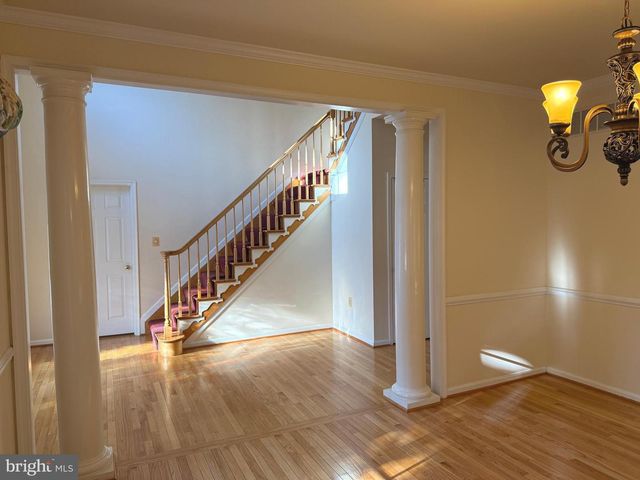 8069 ALEXANDER PL, La Plata, MD 20646