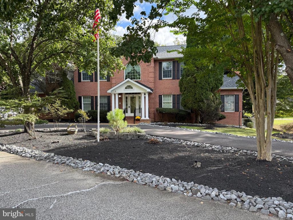 8069 ALEXANDER PL, La Plata, MD 20646