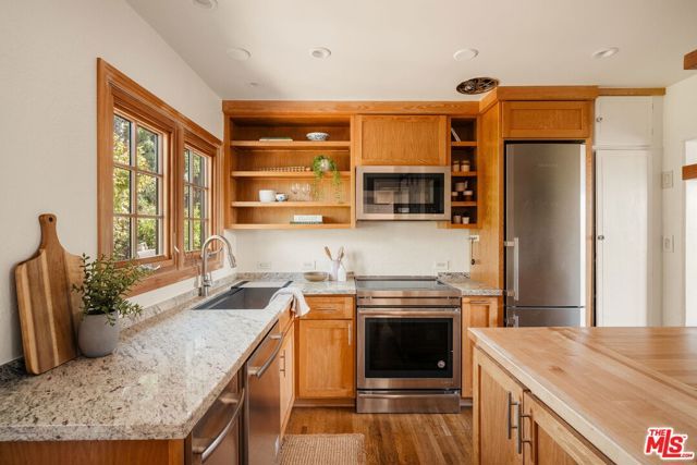 4172 Sea View Lane, Los Angeles, CA 90065