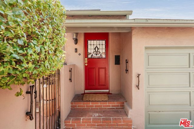 4172 Sea View Lane, Los Angeles, CA 90065
