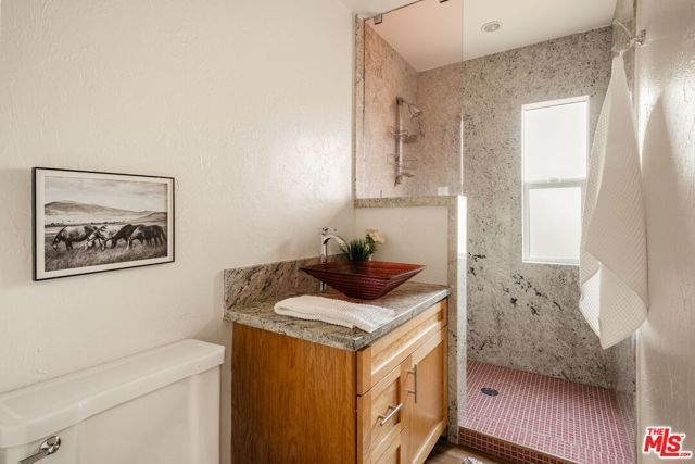4172 Sea View Lane, Los Angeles, CA 90065