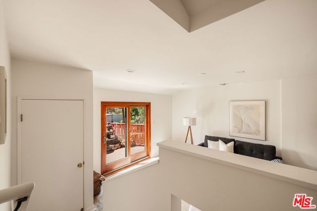 4172 Sea View Lane, Los Angeles, CA 90065