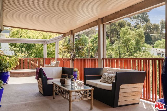 4172 Sea View Lane, Los Angeles, CA 90065