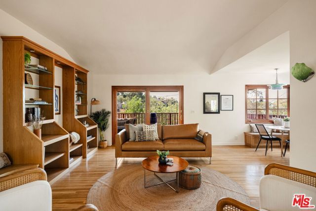 4172 Sea View Lane, Los Angeles, CA 90065