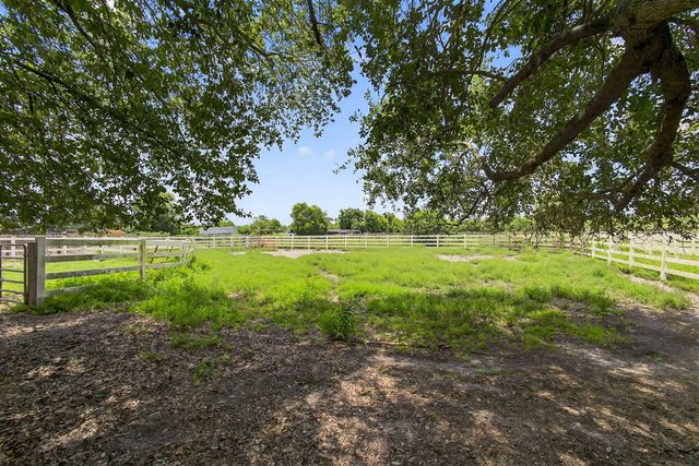 14095 Biddex Road, Loxahatchee, FL 33470