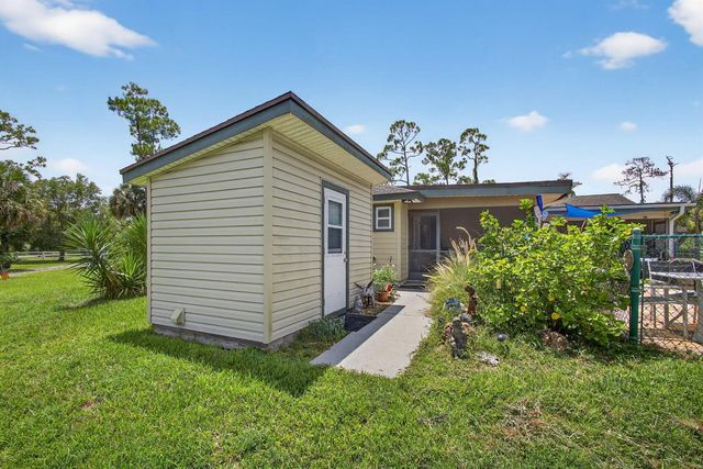 14095 Biddex Road, Loxahatchee, FL 33470