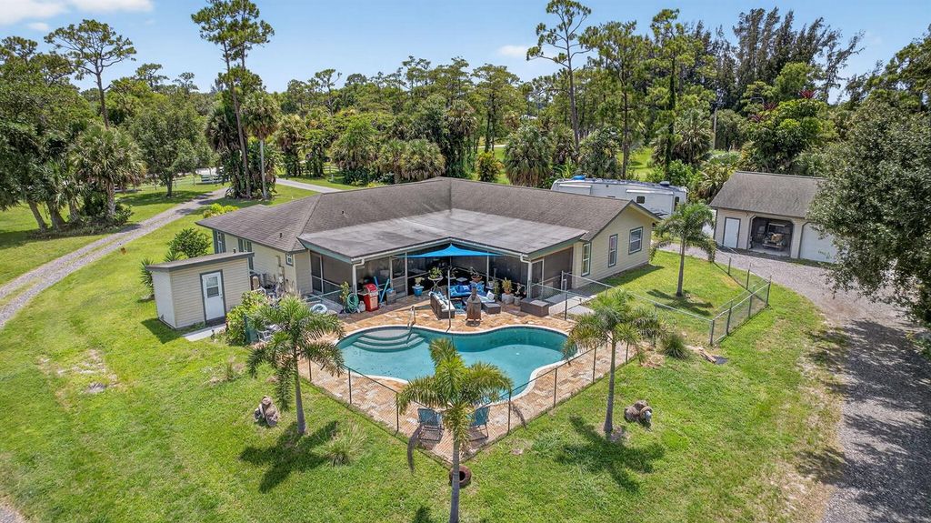14095 Biddex Road, Loxahatchee, FL 33470