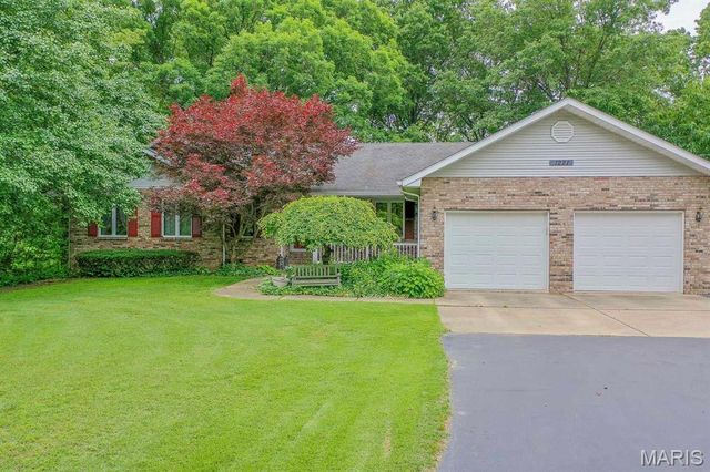 1221 Bridge Park Drive, Alton, IL 62002