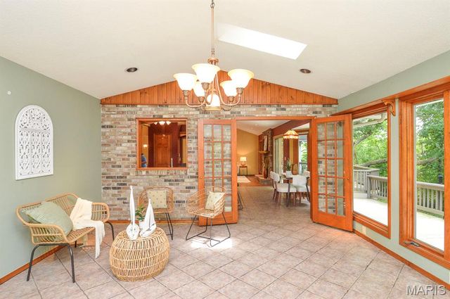 1221 Bridge Park Drive, Alton, IL 62002