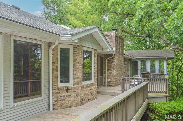 1221 Bridge Park Drive, Alton, IL 62002