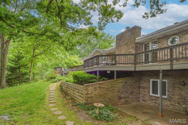 1221 Bridge Park Drive, Alton, IL 62002