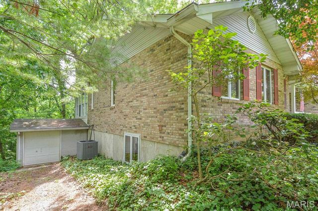 1221 Bridge Park Drive, Alton, IL 62002