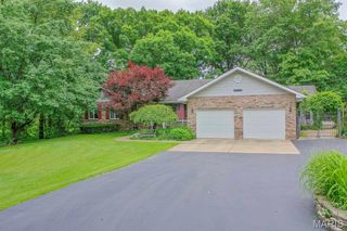 1221 Bridge Park Drive, Alton, IL 62002